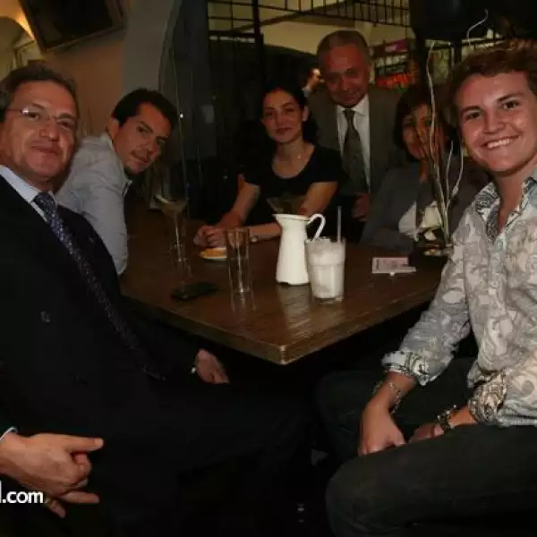 Raúl Ybarra,Rodrigo Ybarra,Natalia Ybarra,Rodolfo Acuña,Lilia Oliveria,Louis Barnett