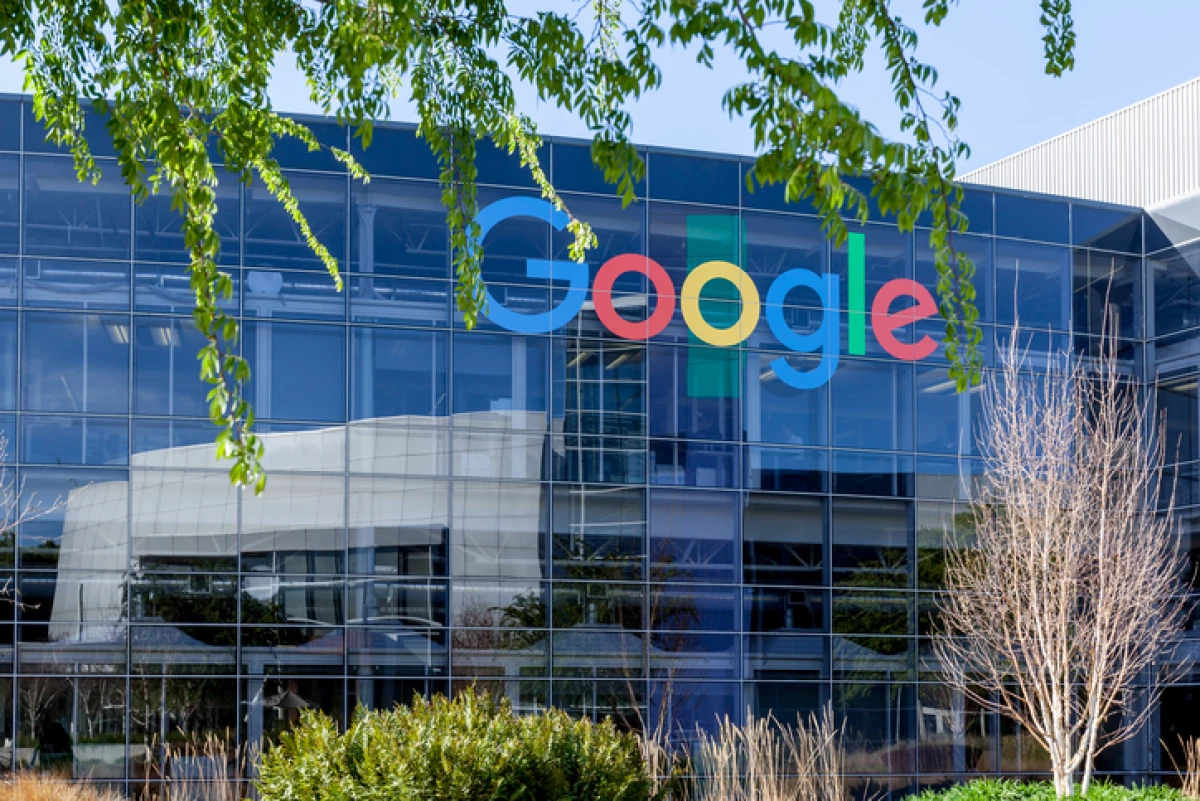 Google sign on the building at Google's headquarters in Silicon Valley .