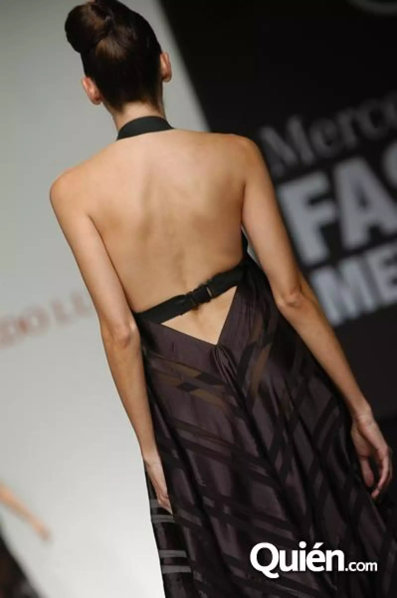 MBF Pasarela Eduardo Lucero