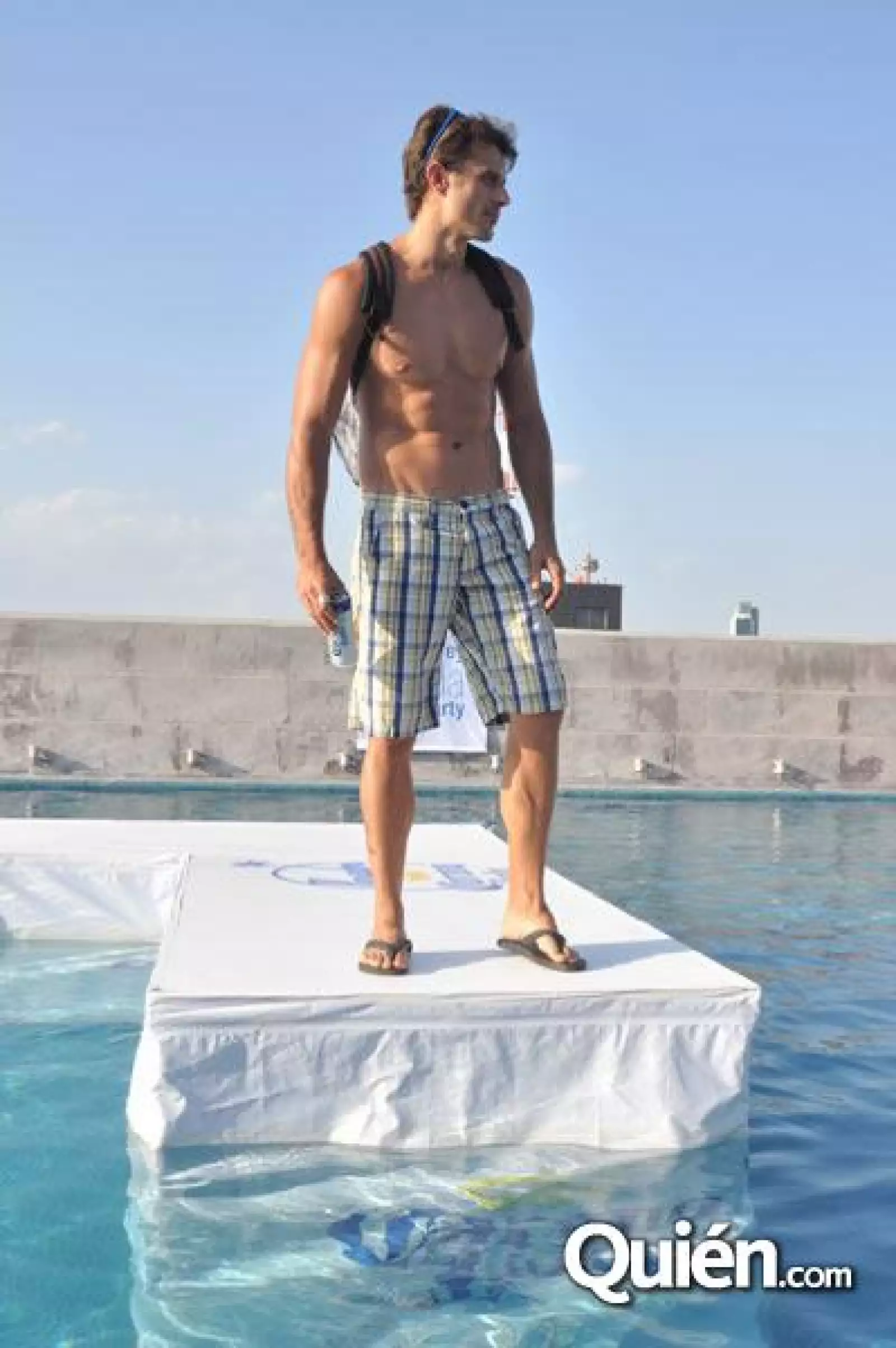 Parador Corona Light