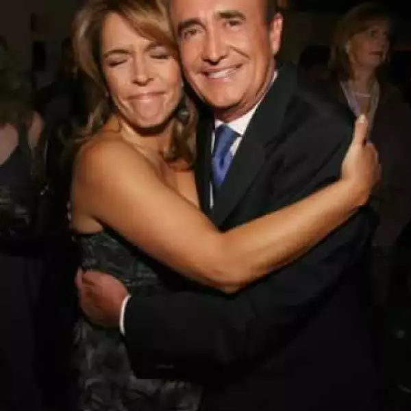 Fernanda Familiar presenta su programa