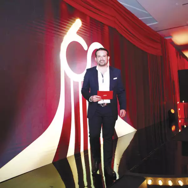 AVIS ANIVERSARIO 6 BREACH