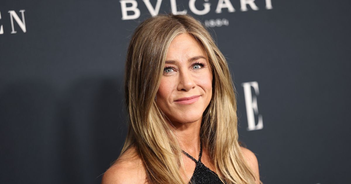 Jennifer Aniston’s Diet: The 80/20 Rule & What She Eats