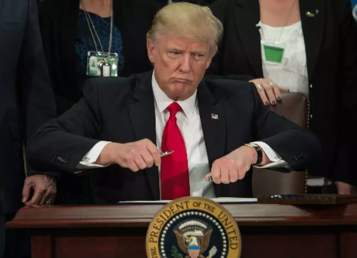 Donald Trump decreto