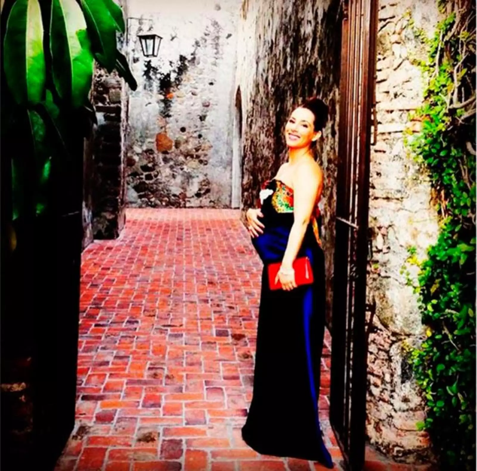 El embarazo nunca fue un obstáculo para que la conductora luciera radiante.