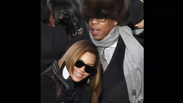 La cantante Beyoncé y su esposo, el rapero Jay-Z cuando esperaban el juramento.