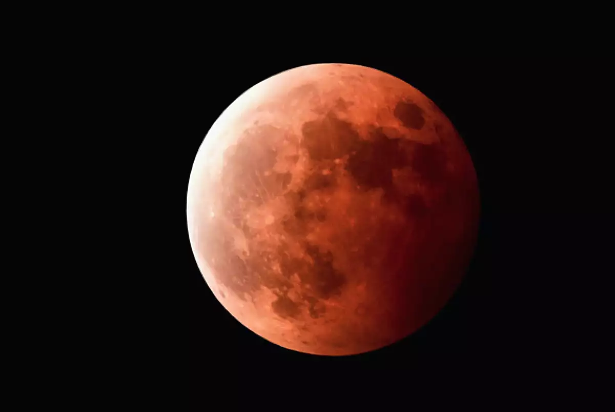 No, no es el fin del mundo. Relájate y disfruta del último eclipse lunar del 2015, además de ser un acontecimiento histórico.