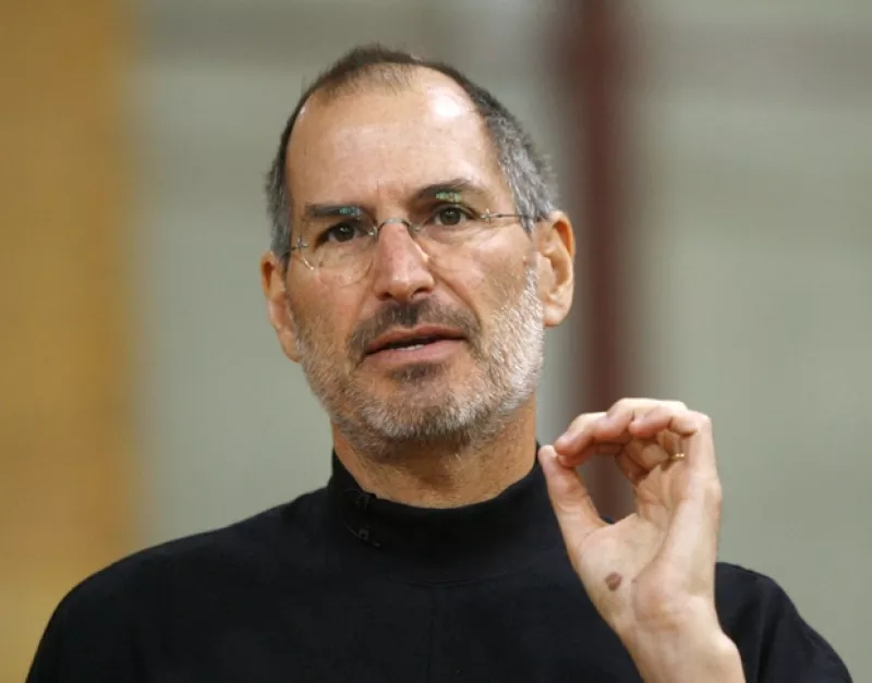 Ahora que se anunció que se retira temporalmente para atender su salud, vale la pena recordar sus sorprendentes orígenes.