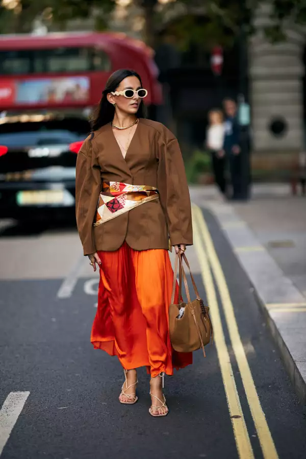 London str S26 0323.jpg