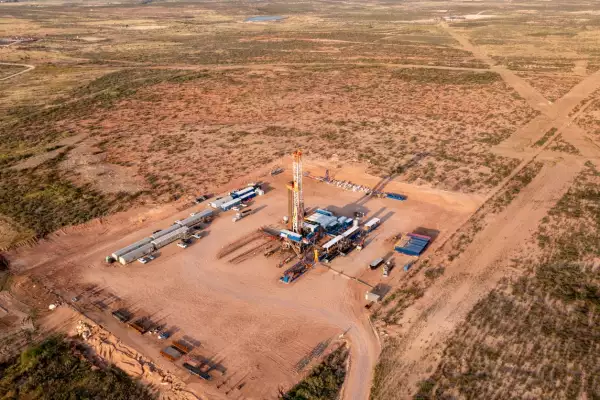 La producción nacional de gas natural apenas alcanza los 2,300 millones de pies cúbicos diarios de gas, pero la meta es elevarlo a 5,871 millones de pies cúbicos para 2030