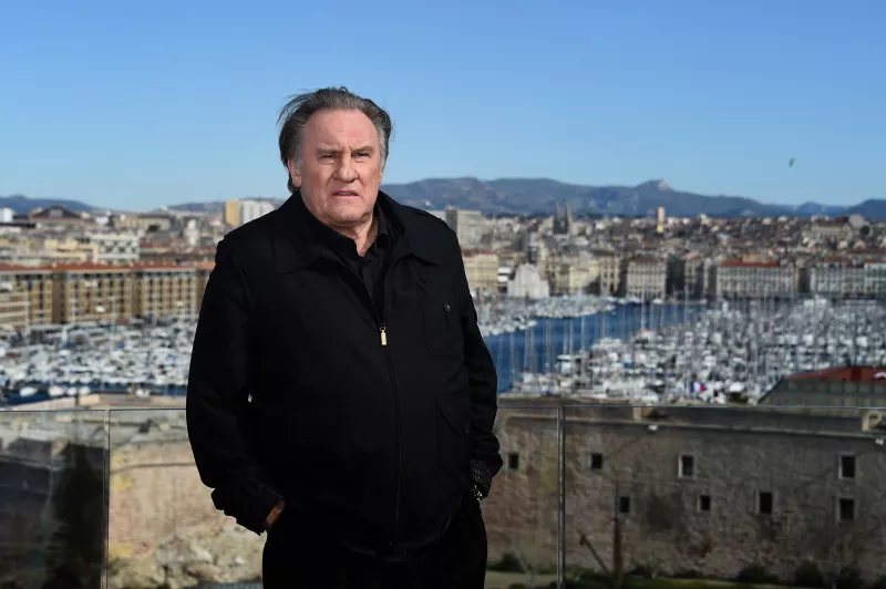 Fiscalía francesa pide juicio contra el actor Gérard Depardieu por violación