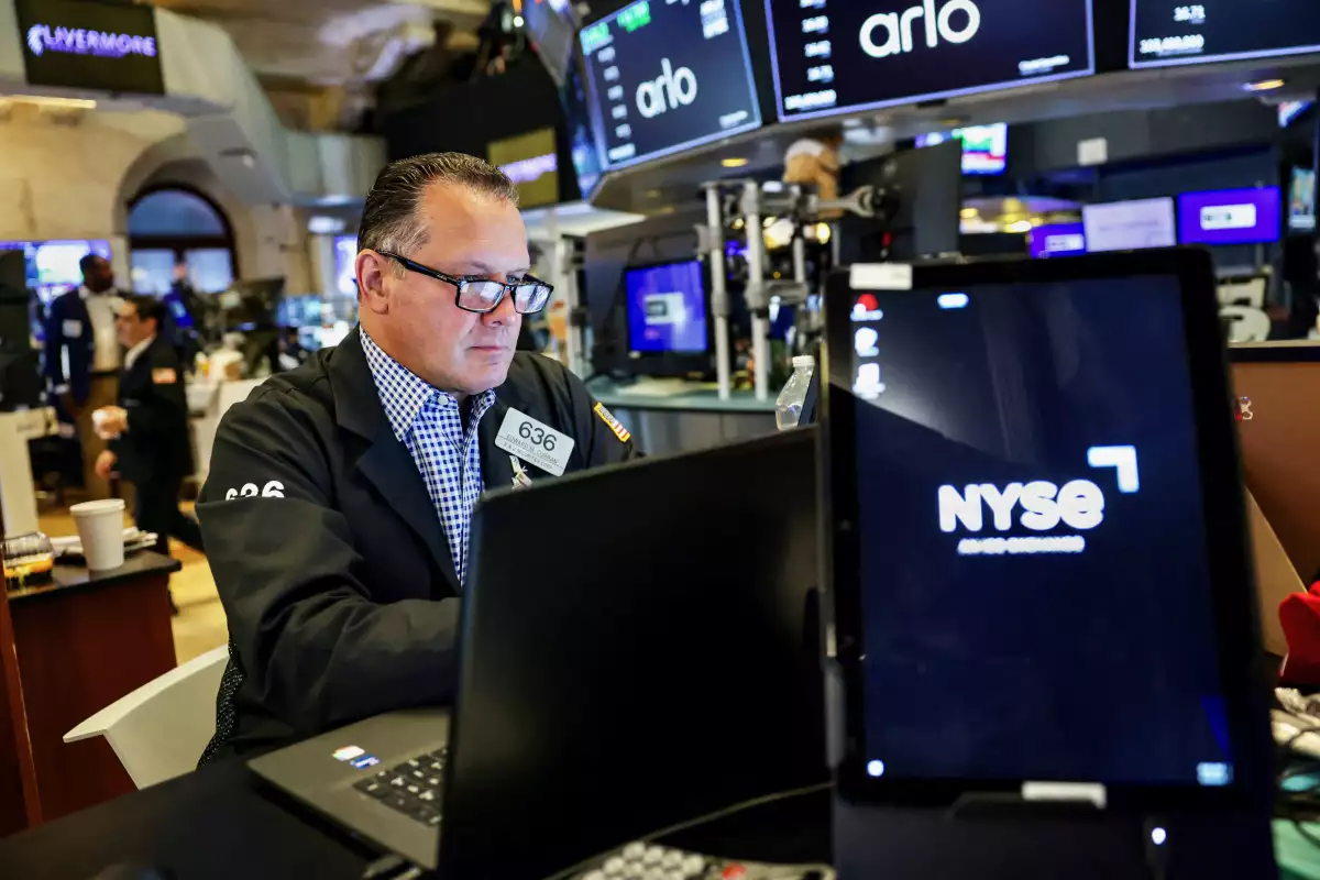 Wall Street sube ante perspectivas de recortes de la Fed y ganancias de Nvidia