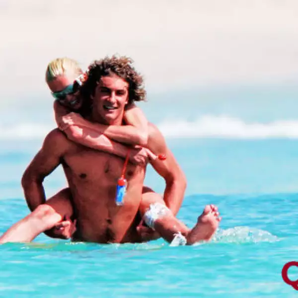 Paris Hilton, Stavros Niarchos