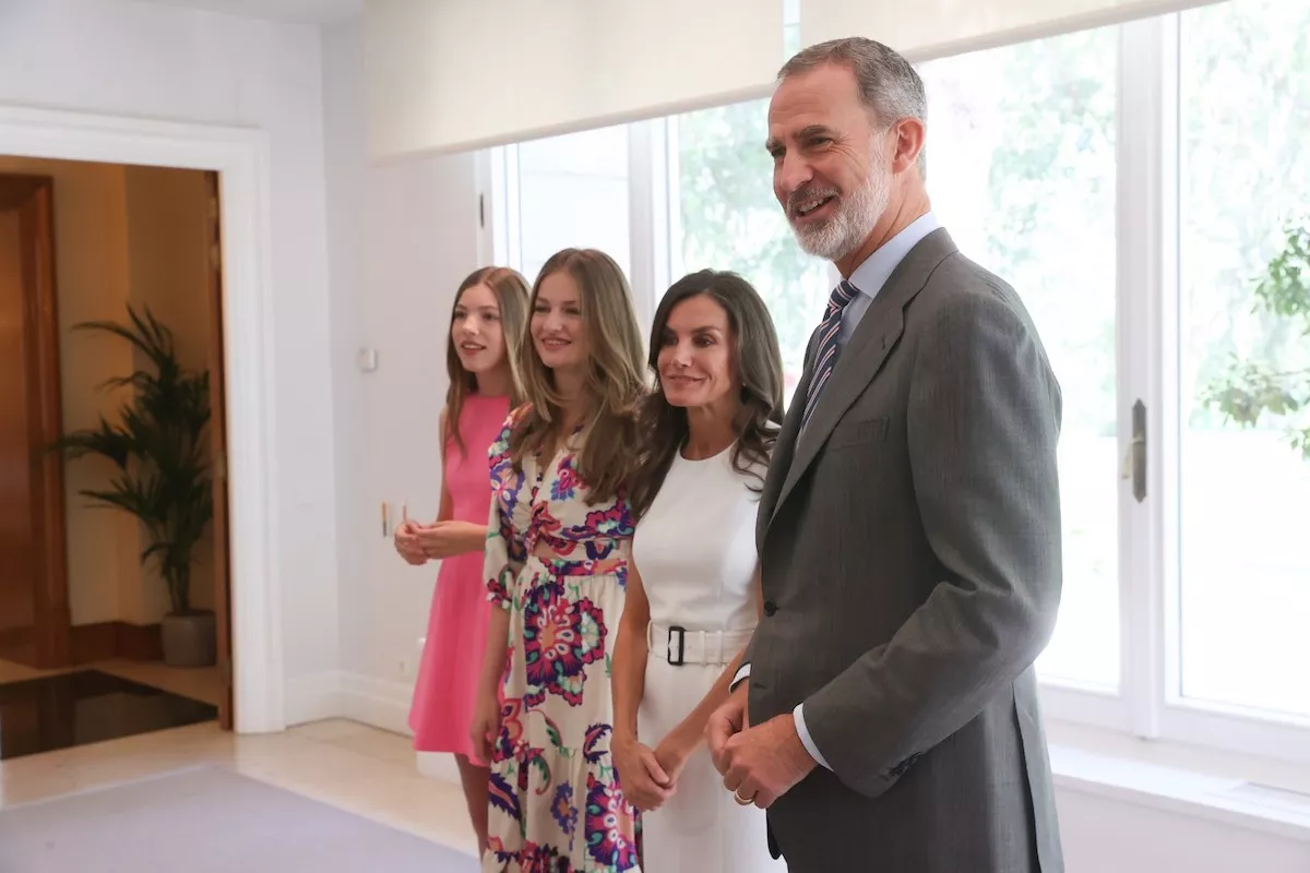 La infanta Sofía recibe a futuros compañeros de escuela en el palacio de la Zarzuela
