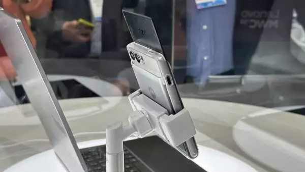 Motorola rizr mwc