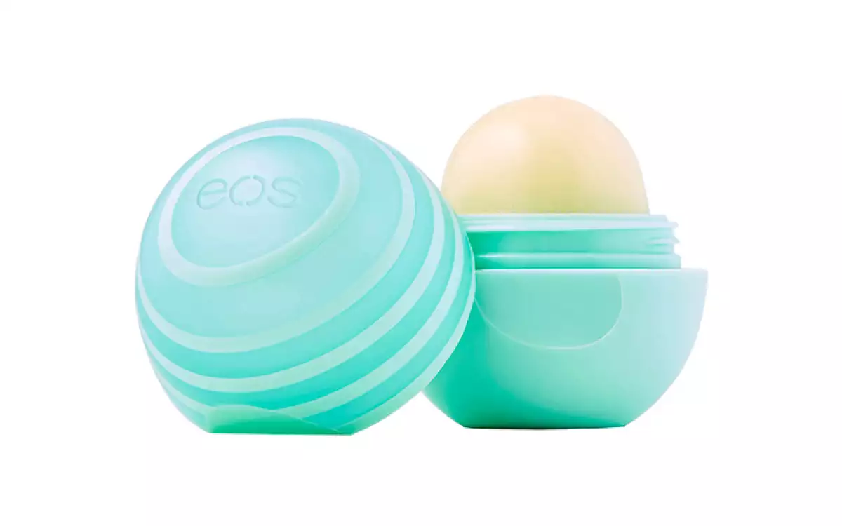 Lipstick-rojo-clasico-a-cool-6