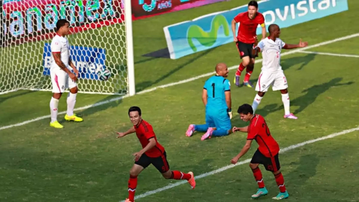 Erick 'el Cubo' Torres celebra el gol que le da el triunfo a México ante Panamá este domingo