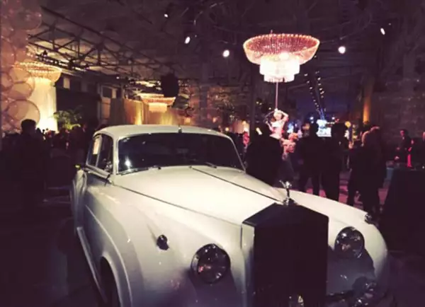 La temática fue de Great Gatsby, por lo que la directora ejecutiva rentó un Rolls-Royce.