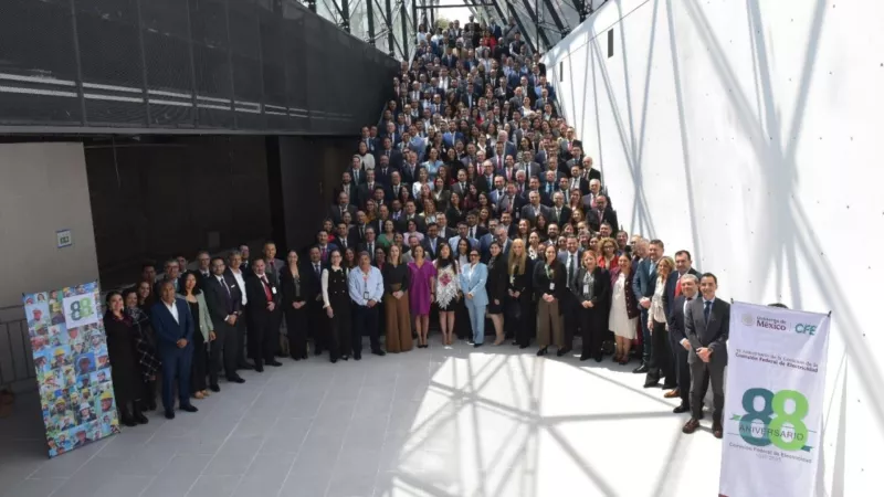 La CFE conmemoró 88 años 