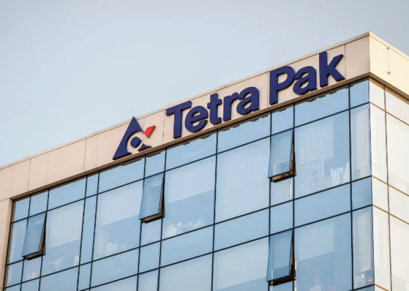 Tetra Pak fachada y logo