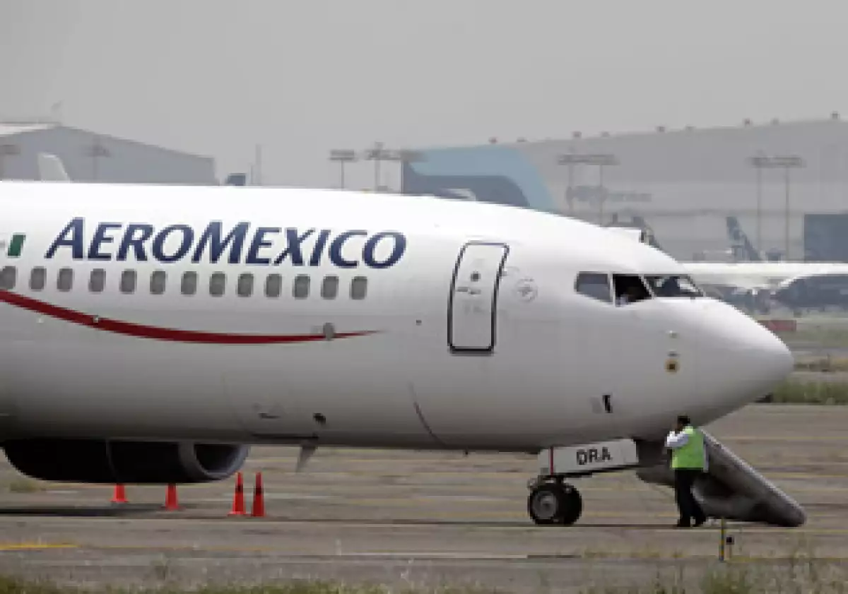 Aeroméxico espera que la oferta de acciones se concrete antes de Semana Santa. (Foto: AP)