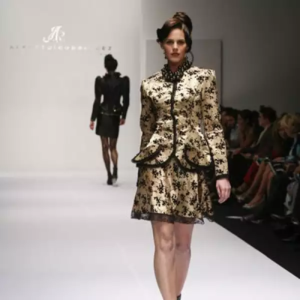 Desfile Alberto Rodríguez