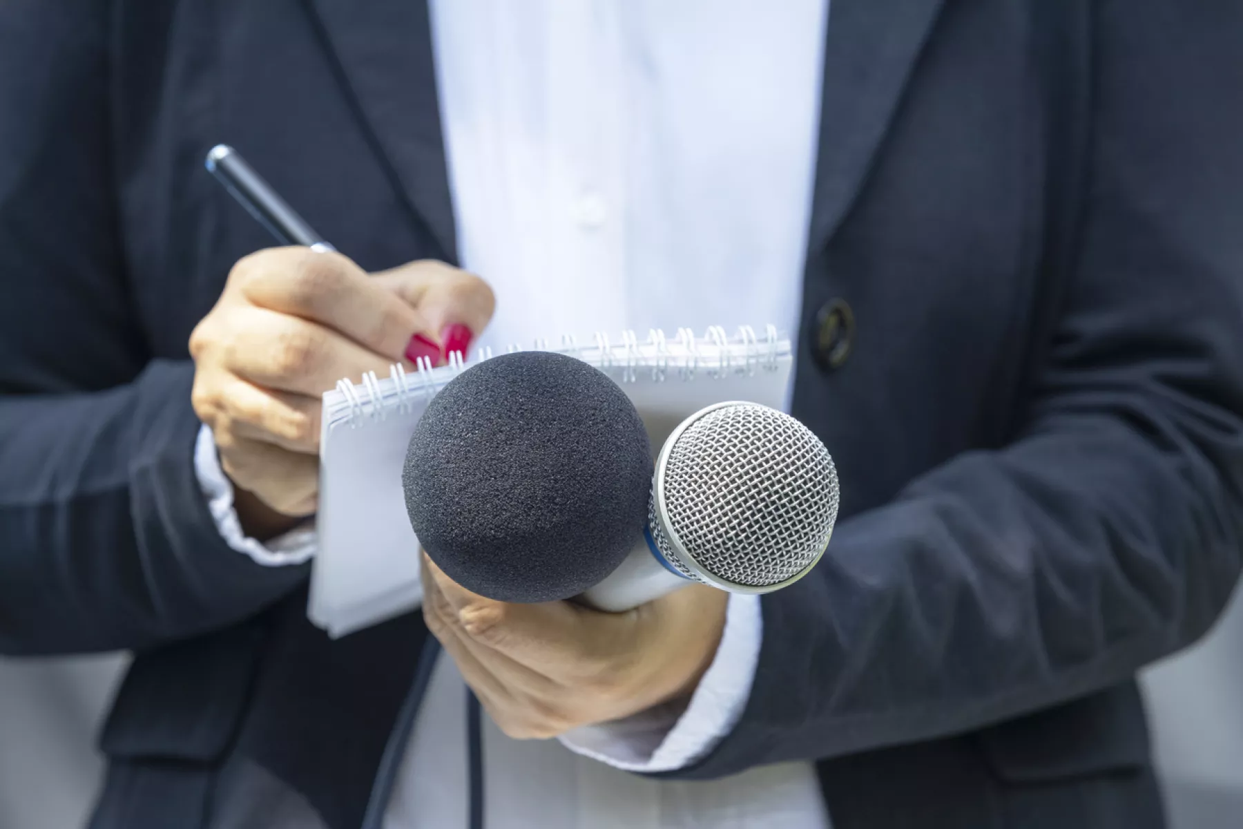 cuanto gana periodista mexico