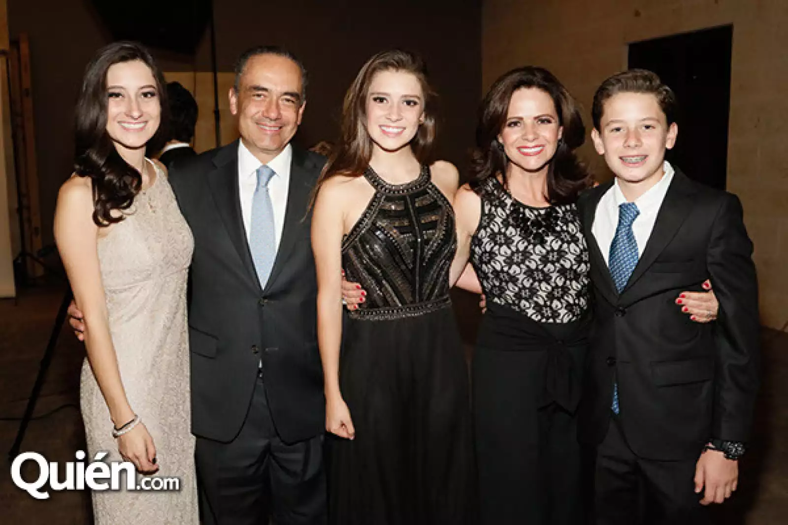 María Fernanda, Alfredo, Regina, Marcy y Alfredo Guillen