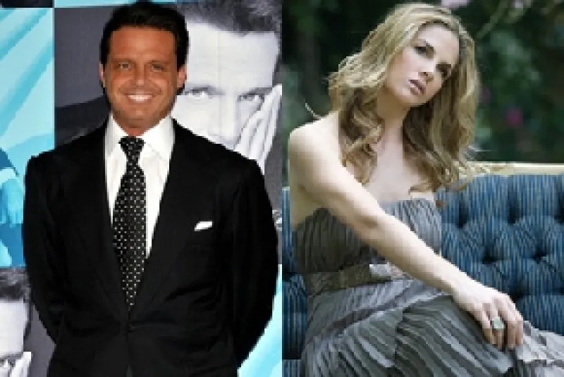 Casanova fue captada en el Aeropuerto Internacional de Miami donde era protegida por un guardaespaldas del intérprete para posteriormente hospedarse en la residencia del cantante.