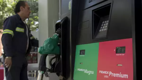 (Suministro de gasolina)