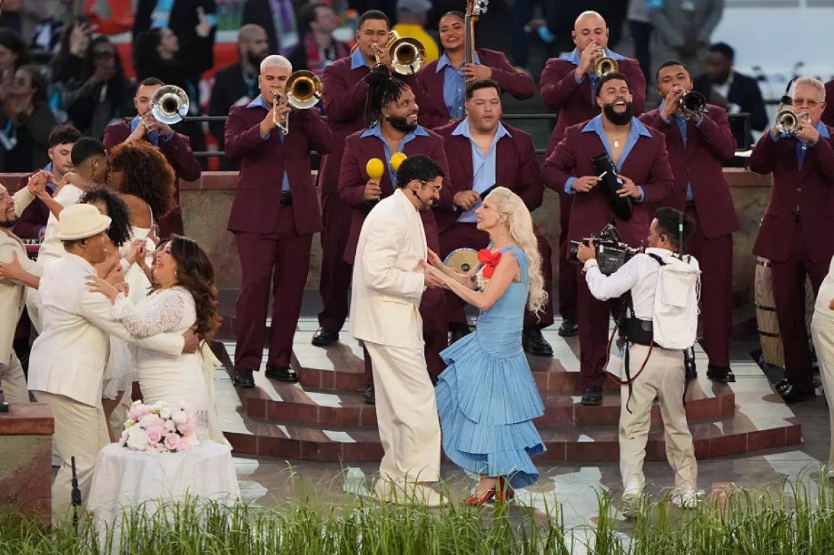 premios emmy bad bunny.png