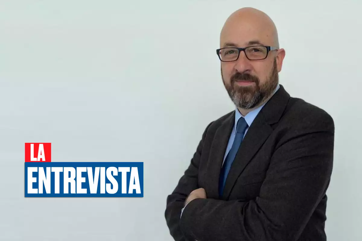 Julio Valle es vocero de las Asociación Mexicana de Energía Solar (Asolmex) y de la Asociación Mexicana de Energía Eólica (AMDEE).