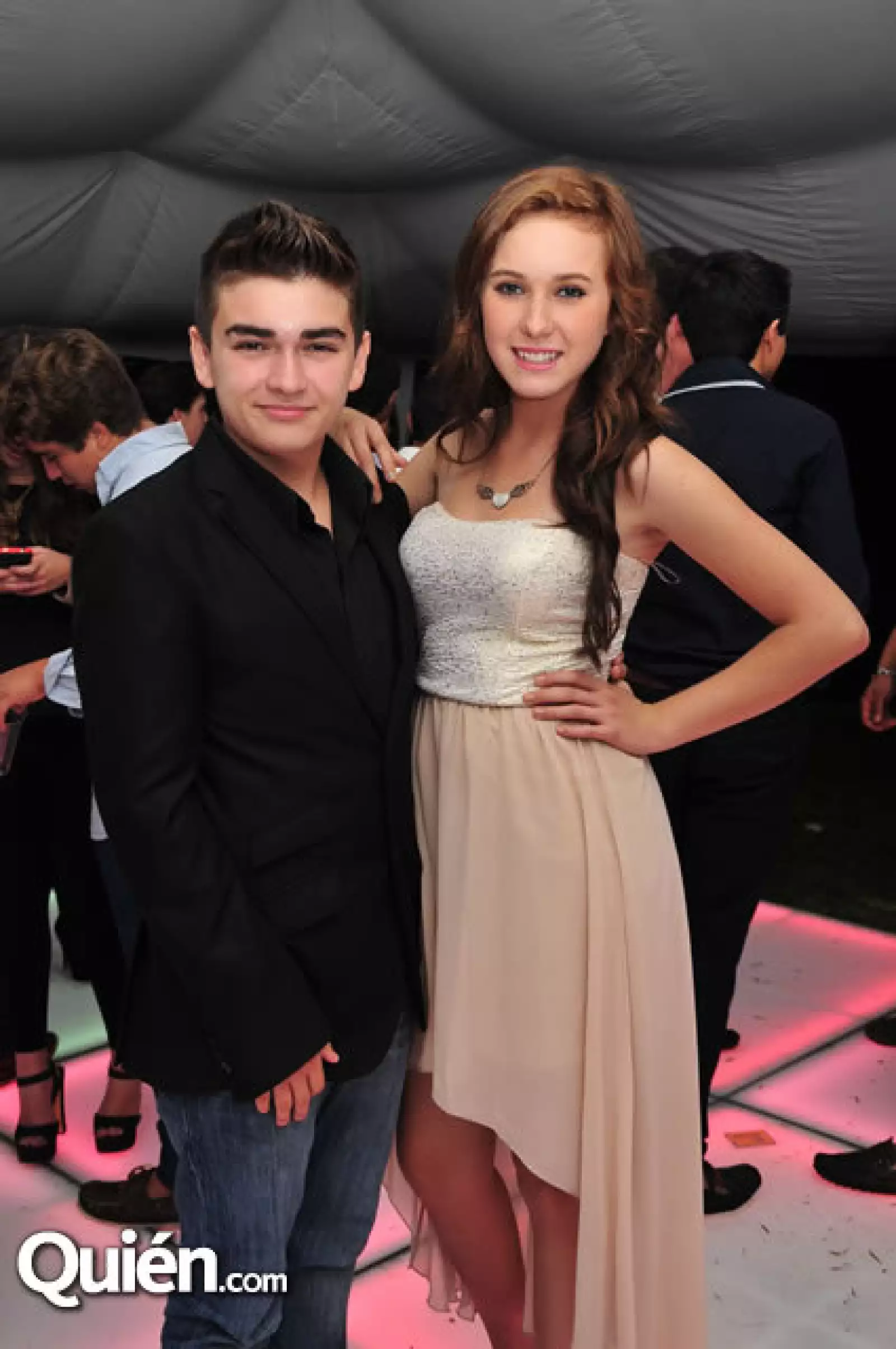 Brandon White y Romina Martínez