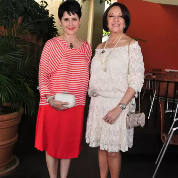 Tere Guzmán y Gela Favela de Guzmán