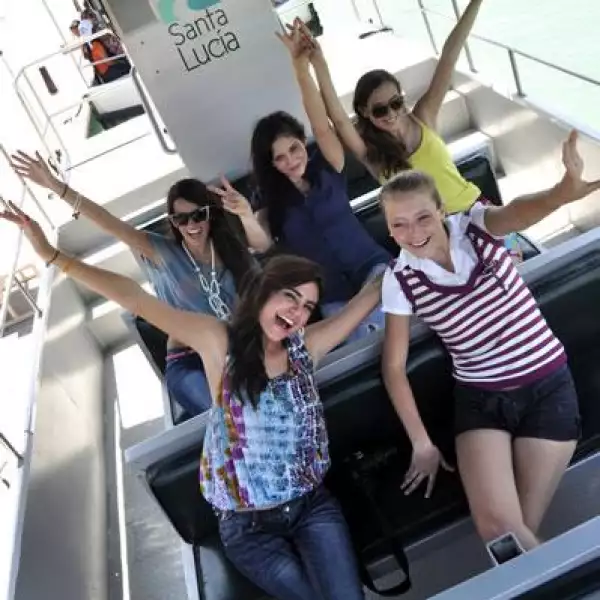 Karla Cárdenas,Katia Garza,Romi Sama,Karla Cantú y Susy Bonada