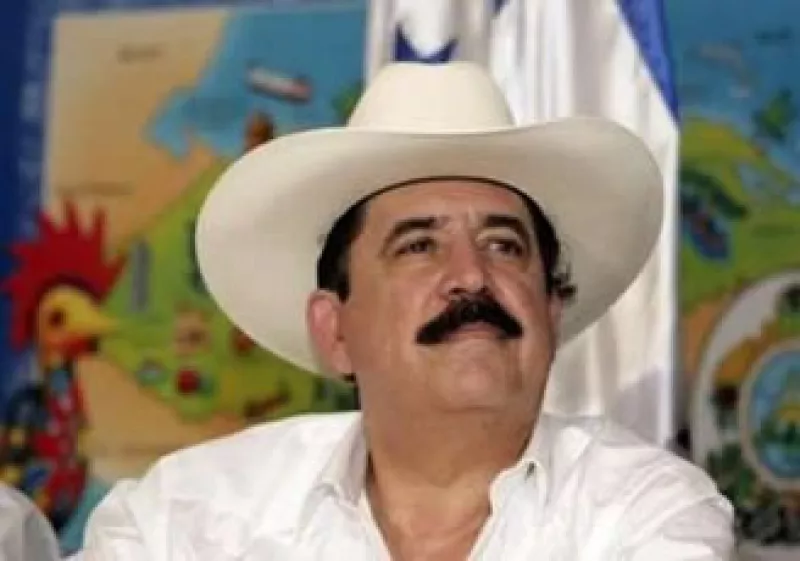 Manuel Zelaya se encuentra negociando su regreso a Honduras pata retomar el poder. (Foto: Reuters)