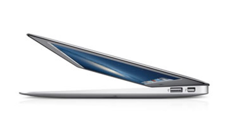 Actualmente, la laptop MacBook Air viene con un puerto USB y un puerto MagSafe de carga. (Foto: Cortesía Apple)
