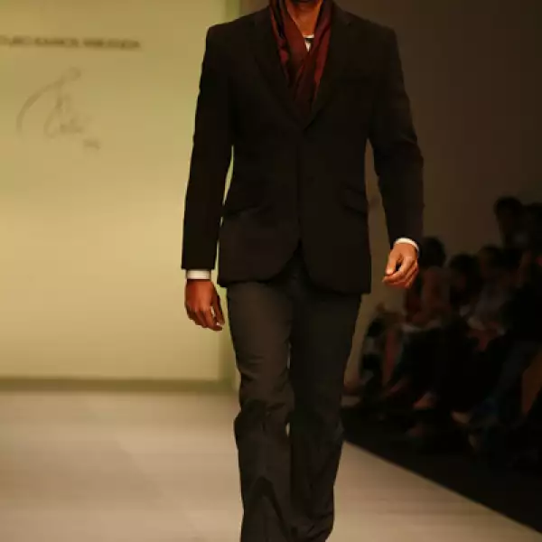 Desfile Arturo Ramos