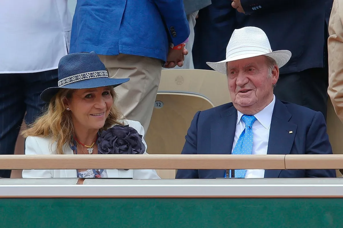 Infanta Elena y Juan Carlos de España 