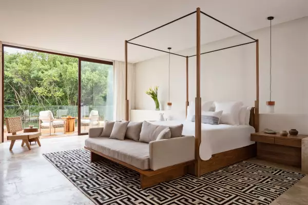 Paraiso-5-Bedroom Villa_Guest Bedroom_King.jpg