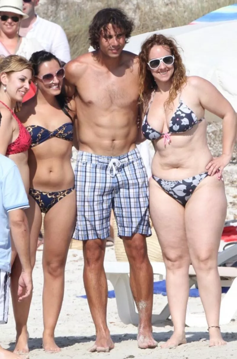 El tenista se dio un merecido descanso luego de ganar el torneo de Wimbledon y se fue a Formentera, España, donde se asoleó y consintió a sus fans que lo reconocieron.