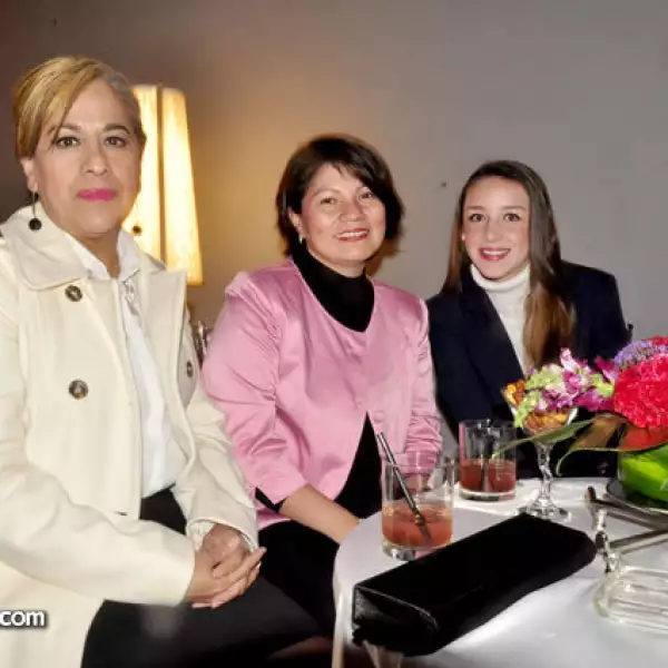 Andrea González, Laura Saucedo y Madely Ríos