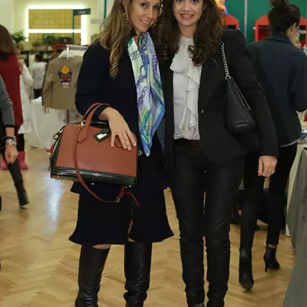 Carla Juan y Esmeralda Cabeza de Vaca