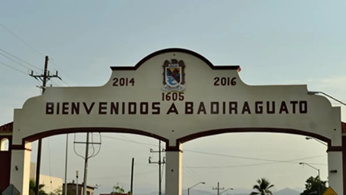 Entrada a Badiraguato, Sinaloa