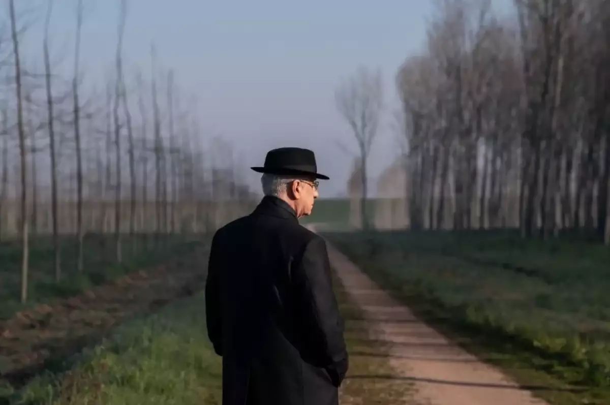 Fotograma de la cinta La Grazia de Paolo Sorrentino.jpg