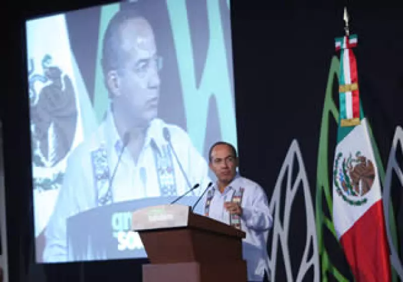 El verano de 2010 fue el más lluvioso en toda la historia de México, destacó el presidente Felipe Calderón. (Foto: Cortesía Presidencia)