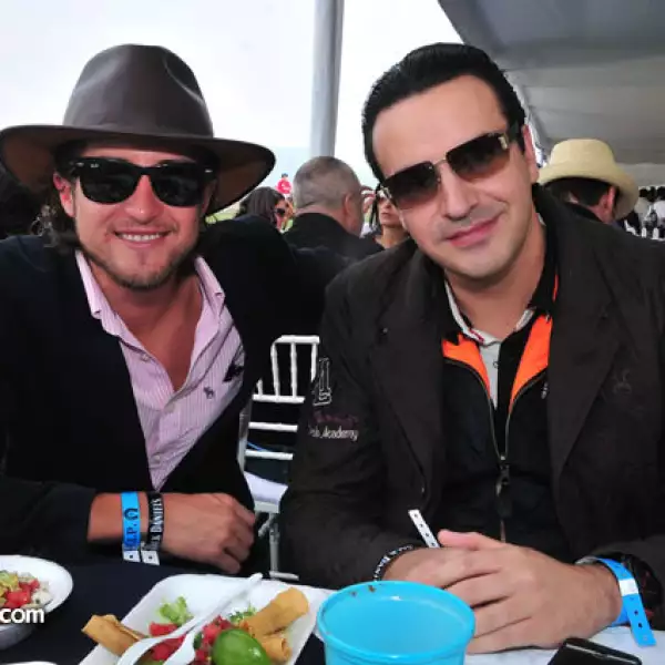 Diego Buenfil y Mauricio Vega