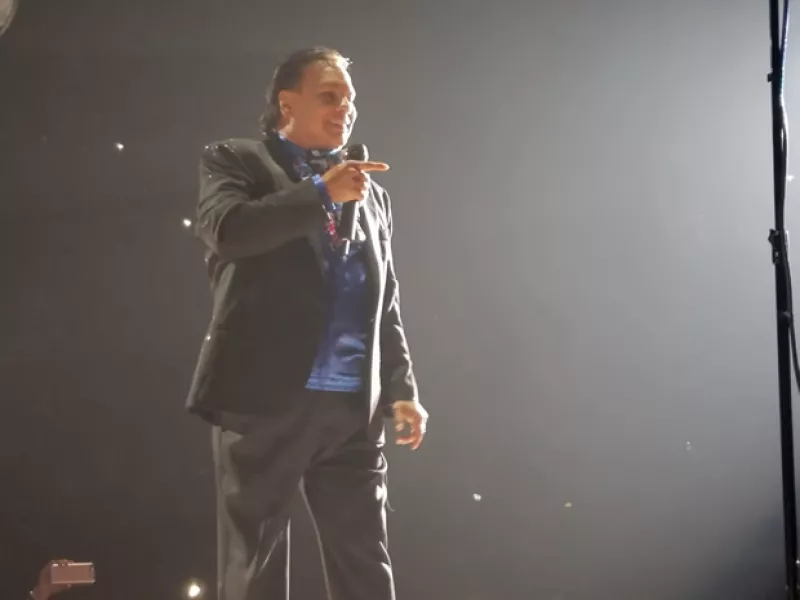 Fue hace 48 horas en Los Ángeles, California, como parte de su gira “MeXXIco Es Todo” en la que mostró toda su vitalidad y entrega, y en el que recalcó de principio a fin su orgullo por México.