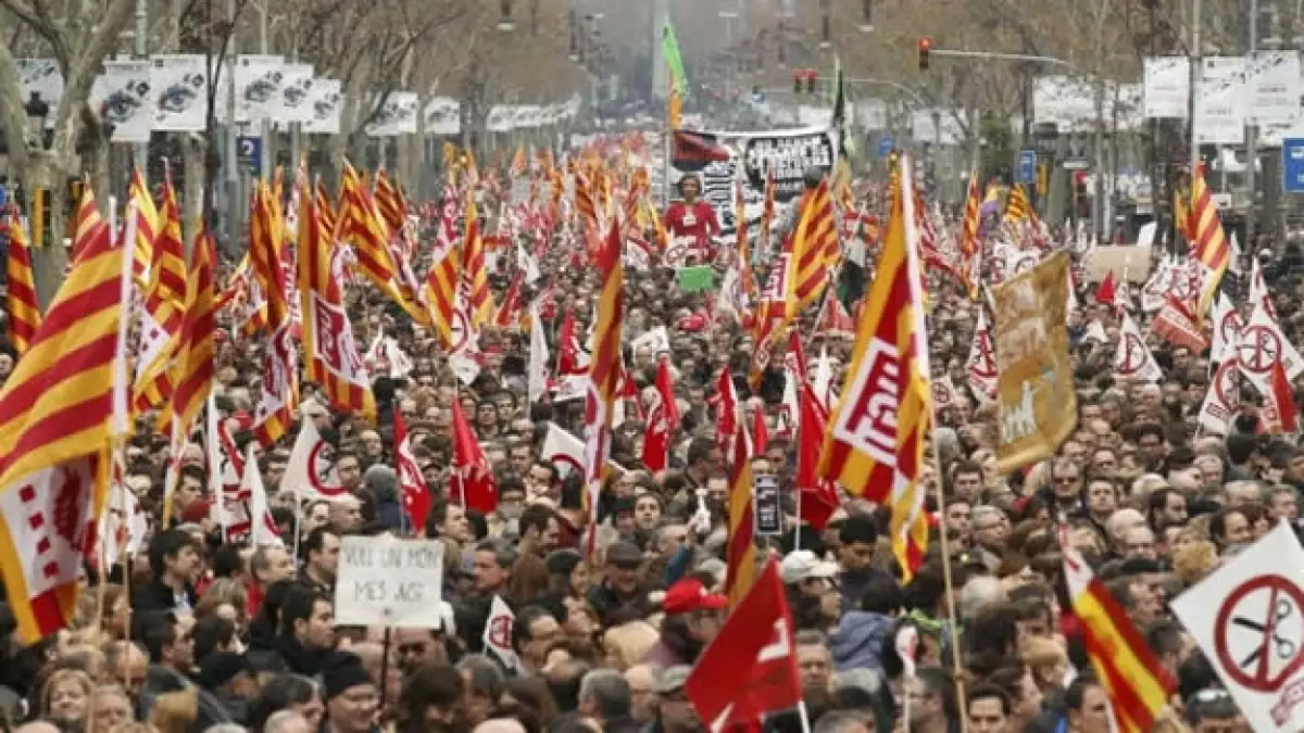 marcha en españa contra reformas laborales
