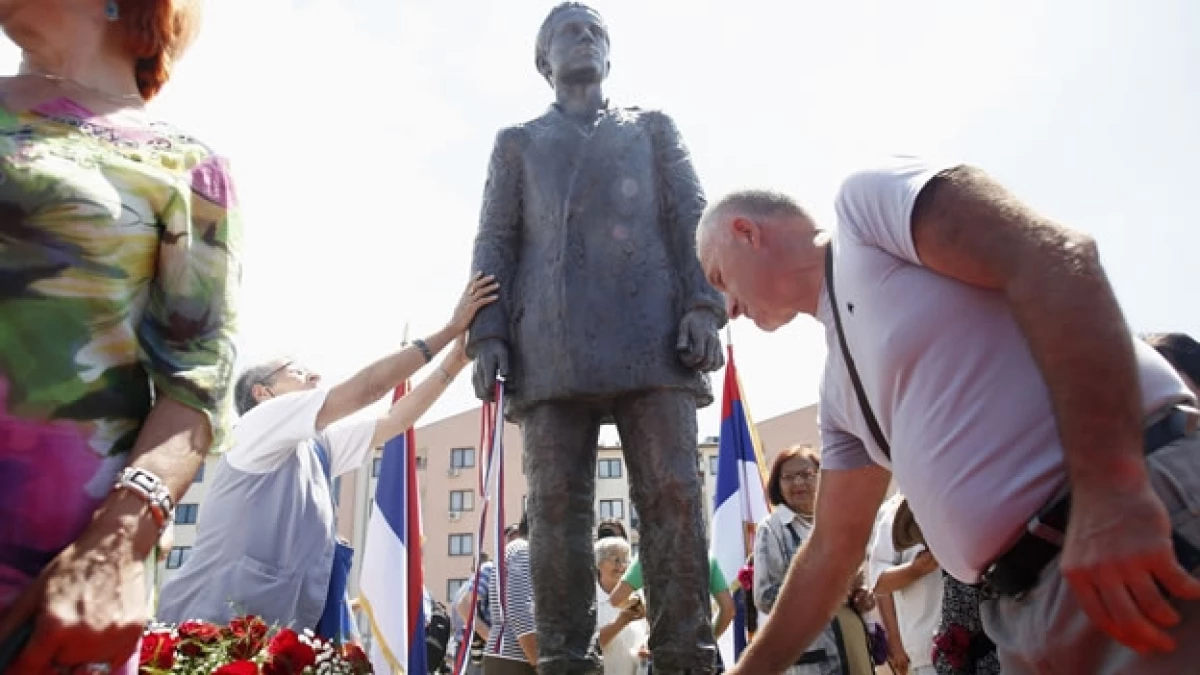 La estatua de Gavrilo Princip que fue develada este fin de semana en la capital de Bosnia-Herzegovina, Sarajevo